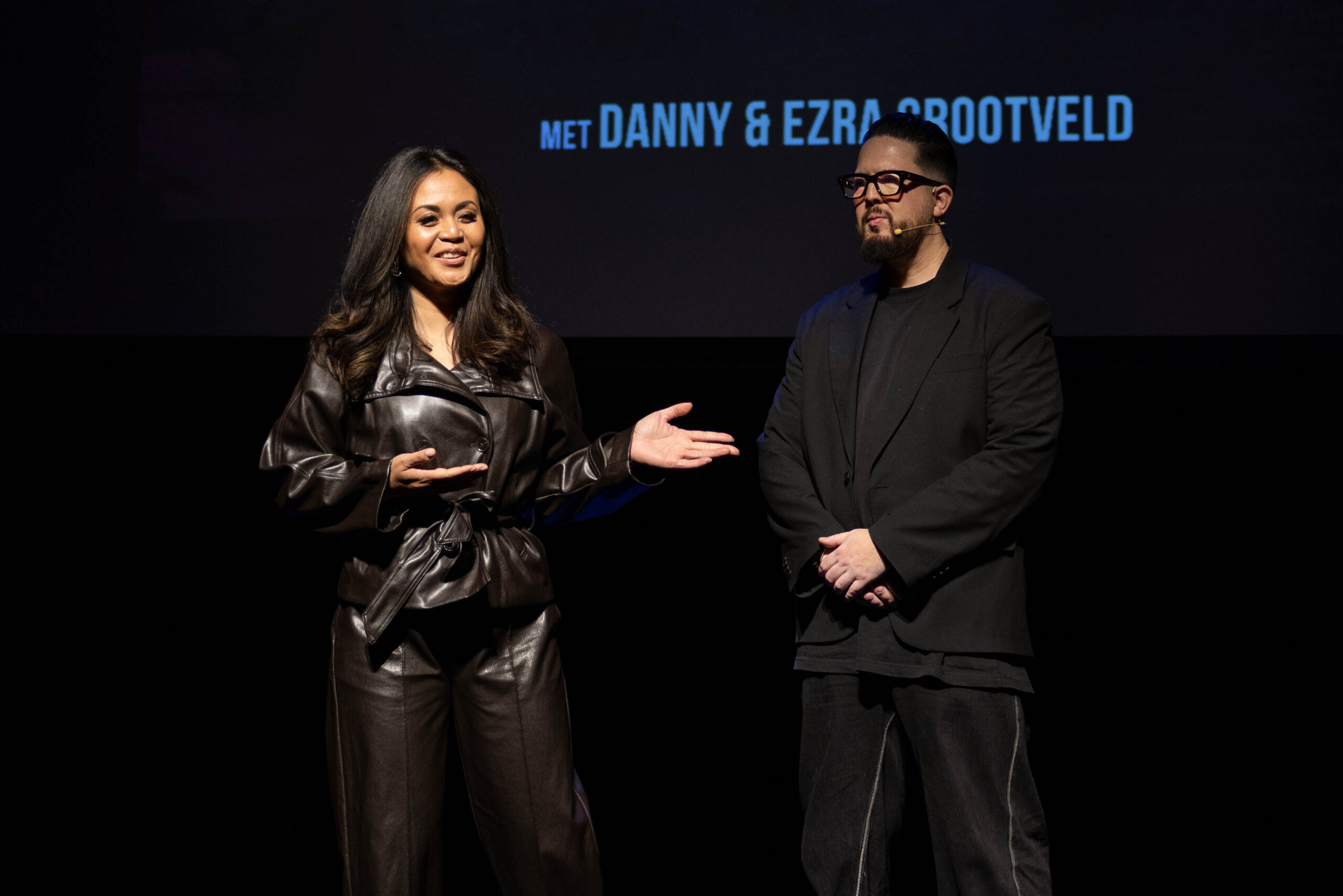 Danny Grootveld samen met Ezra - Tunnelvisie - Kind van de 'Maasbach sekte'